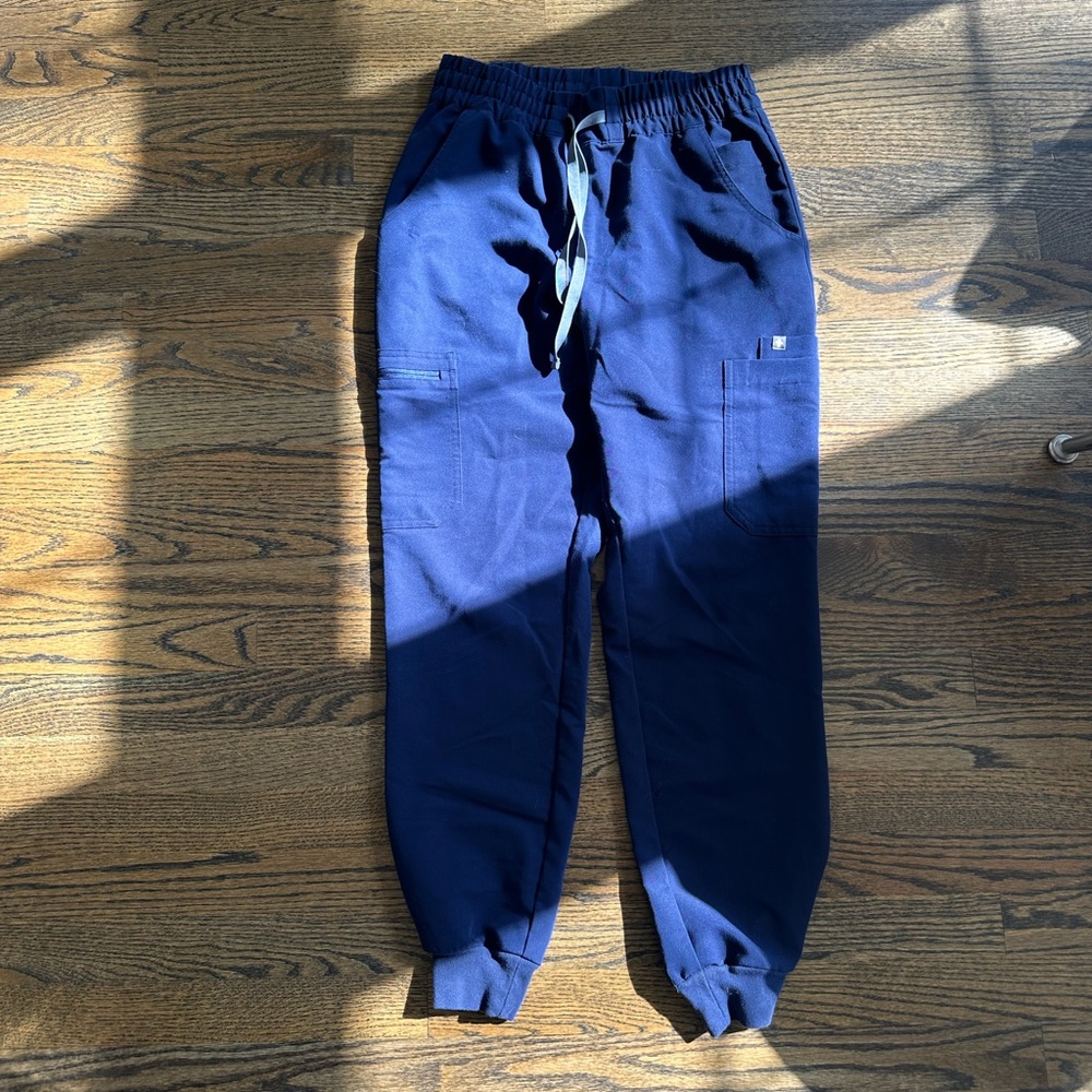 Figs Jogger Scrubs